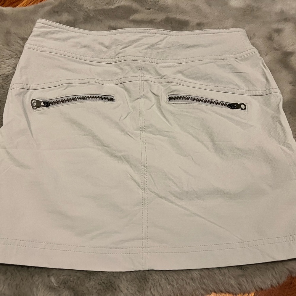 Athleta gray skirt- size 0